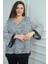 Kadın V Yaka Desenli Büyük Beden Şifon Bluz 1