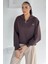 Kadın Yarım Fermuarlı Metal Aksesuarlı Şardonlu Sweatshirt P-00018601 1