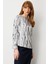 Kadın Omzu Metal Broşlu Desenli Bluz 3015 Siyah 2