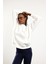 Beyaz Parçalı Basic Sweatshirt 3408 4