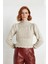 Kadın Ajurlu Örgü Detaylı Dik Yaka Fitted Crop Kazak Balon Kolları Ile Kışa Özel Trend Bir Stil 1