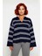 Kadın Relaxed Kesim Çizgili Polo Yaka Akrilik Triko Kazak Kış Sezonu Günlük Şıklıkta Konfor Sunar 2