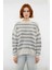 Kadın Oversize Kesim Bej Gri Çizgili Bisiklet Yaka Akrilik Triko Kazak Kışlık Konforu Kaliteli 2