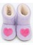Kız Bebek Polar Patik – Kalp Desenli, Yumuşak Tabanlı, Kaymaz, Sıcak Tutarlı Kışlık Ev Ayakkabısı (Lila) 1