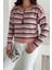 Kadın Geometrik Desenli Düğmeli Triko Hırka – Canlı & Şehirli Stil 4
