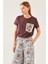 Kadın Kahverengi Cep Detaylı Yuvarlak Yaka T-Shirt 1