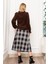 Kadife Gömlek Fırfır Yaka Detaylı ve Ekose Düğme Detaylı Etek 1280 4