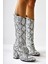Keri Beyaz Yılan Desenli Asimetrik Kesim Topuklu Kısa Çizme 2