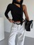 Asimetrik Yaka Fularlı Tek Kol Omuz Detaylı Sandy Kumaş Crop / Bluz 3