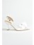 Kadın Beyaz Topuklu Ayakkabı Suni Deri ve Neolit Taban Detaylarıyla 10
