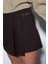 Kahve Pileli Zincir Detaylı Şort Etek 4