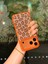 iPhone 17 Pro Uyumlu Kılıf Içi Kadife Leopar Tasarımlı Turuncu Taşlı Işıltılı Pırlanta Silikon 5