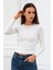 Kadın Ekru Bisiklet Yaka Esnek Kumaşlı Vücuda Oturan Slim Fit Uzun Kollu Crop Body 4