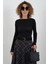 Siyah Kayık Yaka Modal Kaşmir Bluz 1