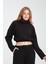 Pamuklu Boğazlı Crop Sweatshirt 3