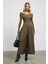 FRUENDO Kadın Asimetrik Yakalı Üstü Esnek Kumaşlı Eteği Poplin Uzun Haki Elbise 1