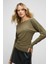 RALIVEA Kadın Kayık Yakalı Vücuda Oturan Esnek Kumaşlı Haki Bluz 2