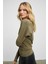 RALIVEA Kadın Kayık Yakalı Vücuda Oturan Esnek Kumaşlı Haki Bluz 5