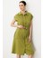 Keten Görünümlü Kuşaklı Elbise-Yeşil 7