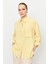 Yaka ve Cep Detaylı Gömlek-Sarı 5