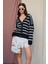 Kadın Düğmeli Standart Beden Çizgili Triko Hırka 2