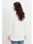 Büyük Beden Degaje Yaka Sweatshirt-Ekru 8