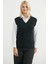 V Yaka Motifli Triko Süveter - Siyah 2