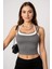 Kadın Antrasit Gri Beyaz Çift Renk Çapraz Askılı Crop Top Bluz - Şık, Rahat ve Kolay Kombinlenebilir 1