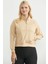 Dik Yaka Kanguru Cepli Crop Sweatshirt - Bej 1