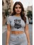Asla Vazgeçme! Baskılı Gri Melanj Crop Top 1