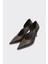 Dekolteli Kadın Stiletto 2