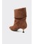 Kısa Topuk Uzun Kadın Bot 3