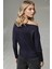 Kadın Asimetrik Yaka Uzun Kollu Esnek Örme Tişört Lacivert 4