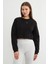 3 Iplik Kalp Aksesuarlı Crop Sweatshirt 1