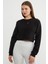 3 Iplik Kalp Aksesuarlı Crop Sweatshirt 3
