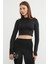 Basic Bisiklet Yaka Parmak Geçmeli Crop Bluz 1