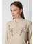 Kadın V Yaka Çiçek Işlemeli Triko Kazak 65307 Bej 2