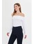 Kadın Omuzu Açık Uzun Kollu Düz Yaka Vücuda Oturan Tişört 3