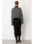 Balıkçı Yaka Desenli Triko Takım Elbise-Siyah 6