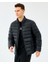 S231242-3817 M Essential Outerwear Erkek Mont 3