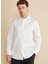 Slim Fit Klasik Yaka Beyaz Erkek Gömlek BBFW25MSH019 2
