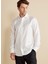 Slim Fit Klasik Yaka Beyaz Erkek Gömlek BBFW25MSH026 2