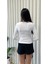 Kadın V Yakalı Aksesuarlı Bluz / Women's V-Neck Blouse 2