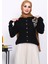 Siyah Nakışlı Düğmeli Triko Hırka 1