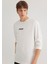 Sırt Baskılı Beyaz Tişört 0612410-70057 20