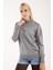 Kadın Gri Elit Viskon Kumaş Taş Detaylı Omuzlar Yarım Balıkçı Yaka Triko Bluz 1