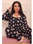 Kadın Kalp Desenli Kol ve Paçası Fırfır Detaylı Önü Düğmeli Uzun Kol Altı Uzun Milan Kumaş Pijama Takımı 4