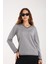 Kadın Gri Viskon Kumaş Taş Detaylı Kontrast Sim Biyeli V Yaka Triko Bluz 4