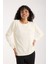 Kadın Ekru Elit Viskon Kumaş Taş ve Inci Detaylı Yuvalak Yaka Triko Bluz 1
