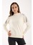 Kadın Ekru Elit Viskon Kumaş Taş Detaylı Omuzlar Yarım Balıkçı Yaka Triko Bluz 1